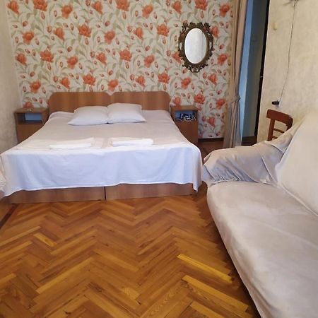 Квартира В Гаграх Appartement Buitenkant foto