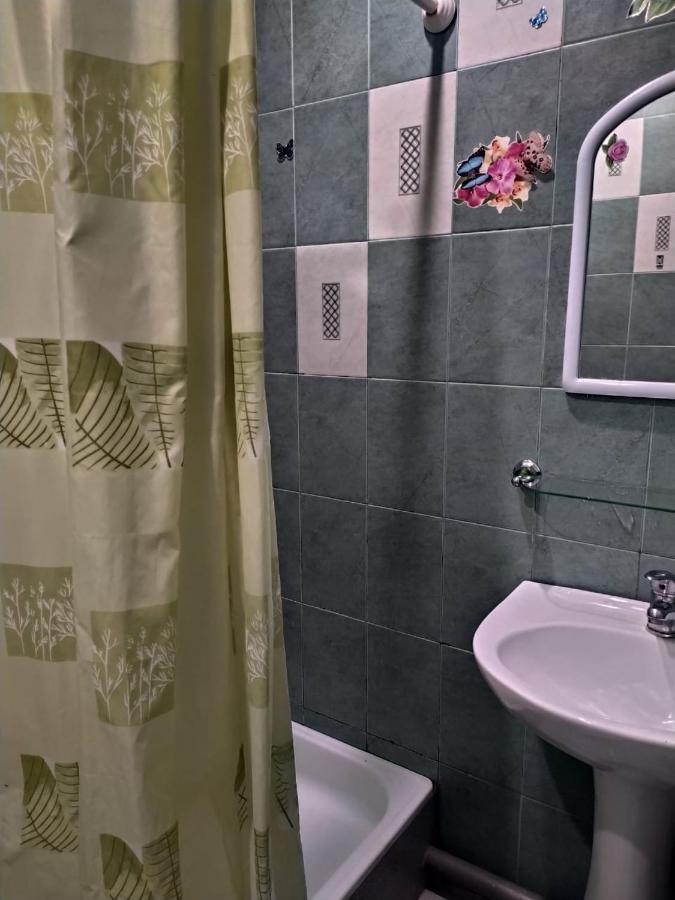 Квартира В Гаграх Appartement Buitenkant foto