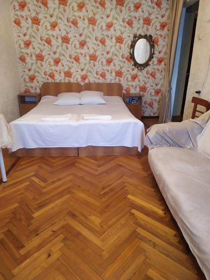 Квартира В Гаграх Appartement Buitenkant foto