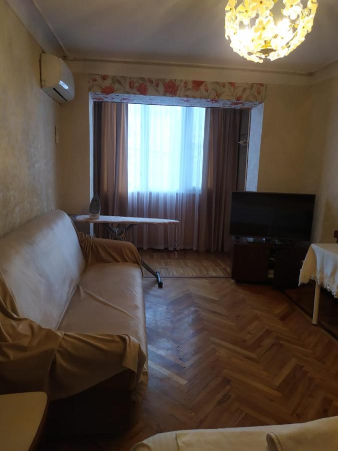 Квартира В Гаграх Appartement Buitenkant foto